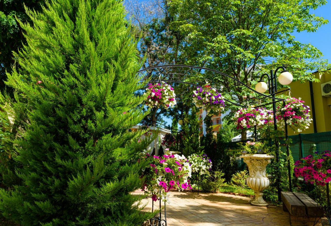 Sweet Homes * Sunny Beach