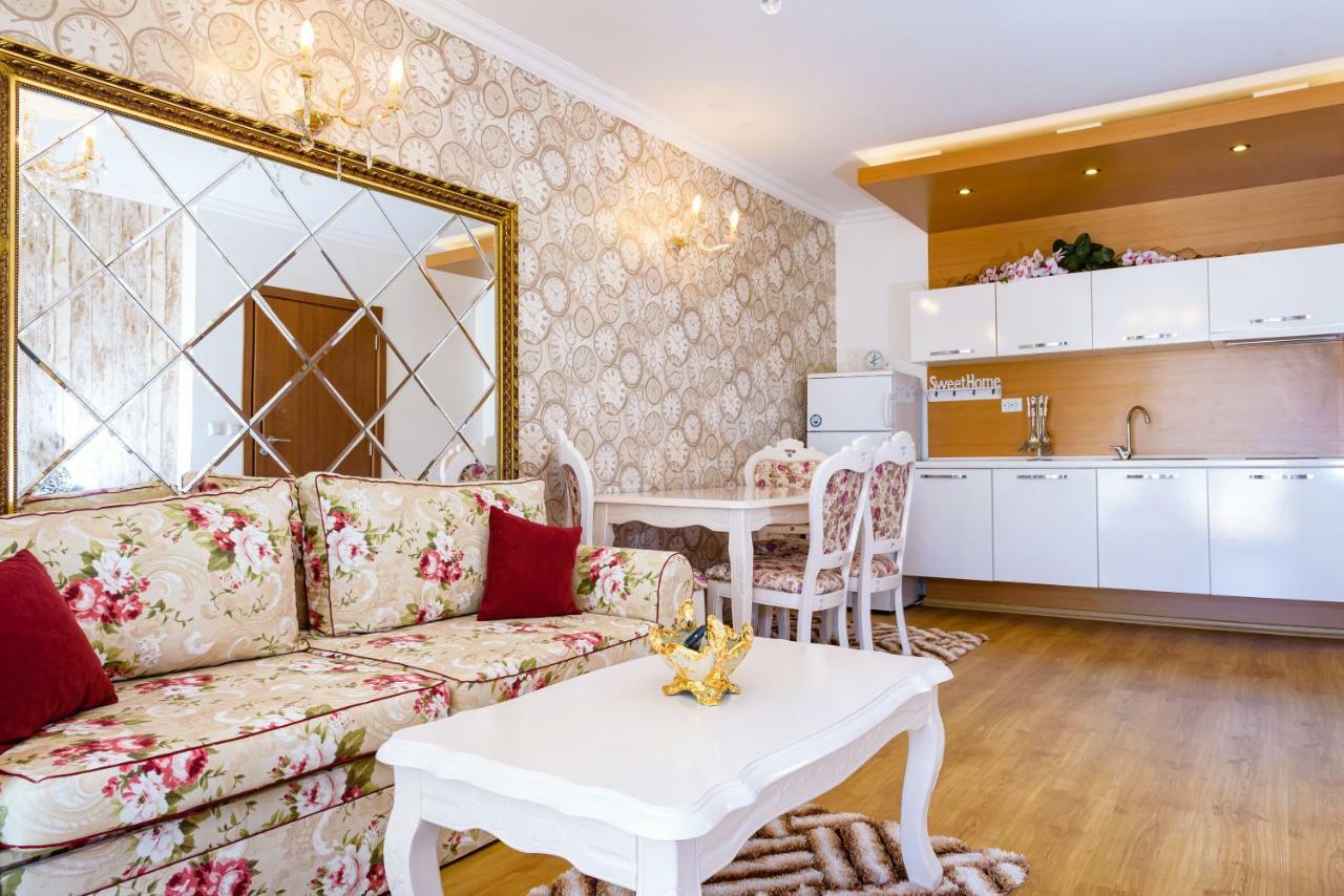 Sweet Homes *